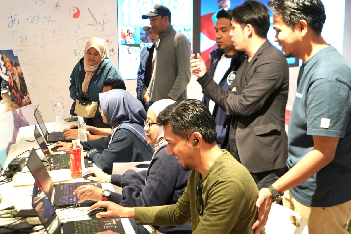 防災メタバース体験の様子(ラップトップ使用)