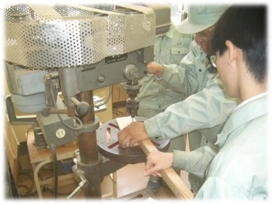 ボール盤での作業