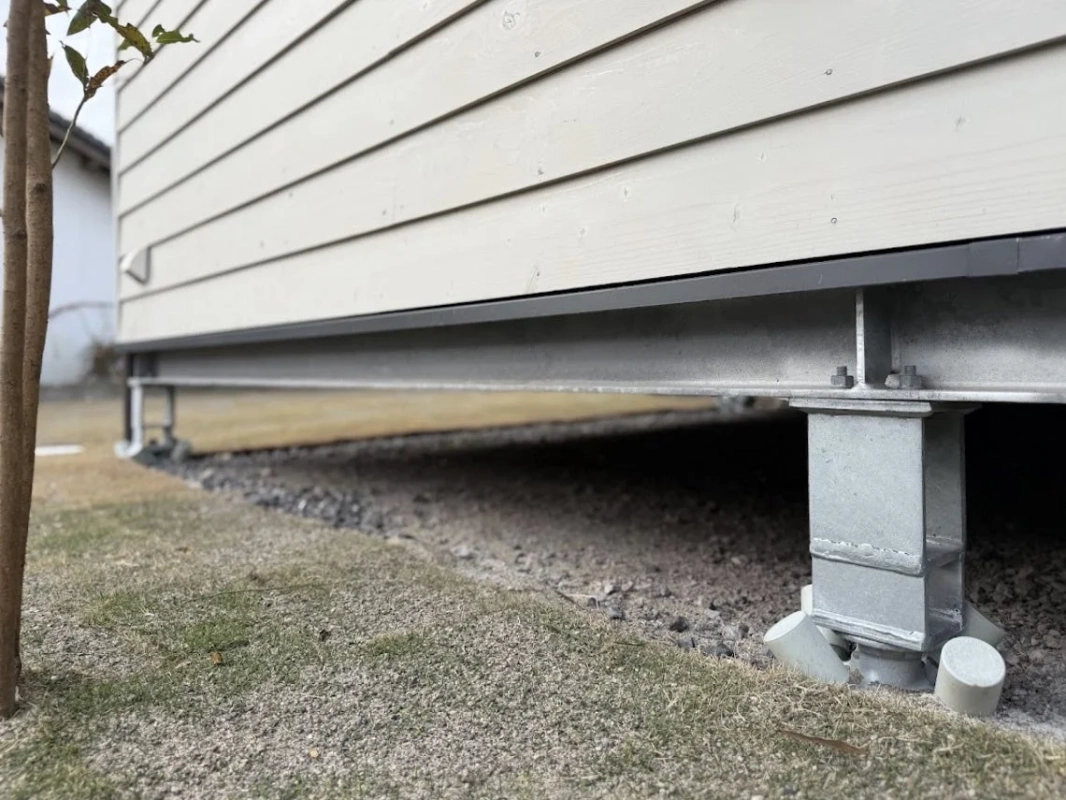 スパイクフレーム工法の基礎部分