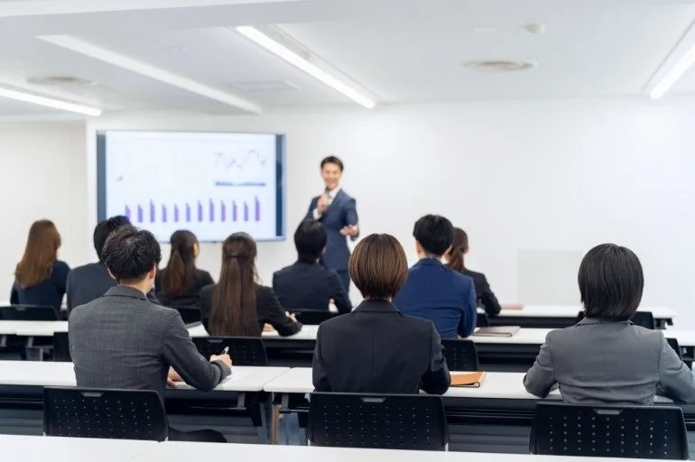 スーツ講座の様子