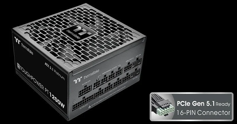 Thermaltake TOUGHPOWER PT 1200W 電源ユニットのコネクタ部