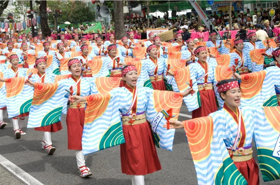 よさこい祭りの様子
