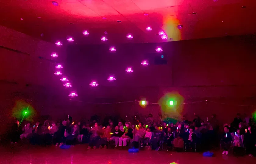 ドローンショーの様子1