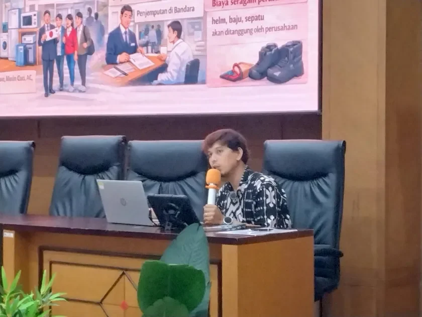 カリキュラムについて説明するROY株式会社 マルディアン氏(技人国)