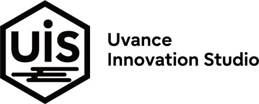 「UIS」の文字と波線がデザインされた六角形のロゴマークと、「Uvance Innovation Studio」の文字が書かれた、企業やプロジェクトのロゴ画像です。