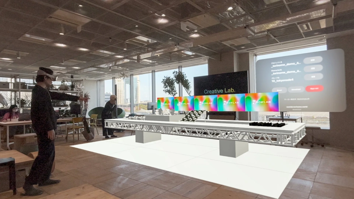 VRヘッドセット装着者と仮想空間