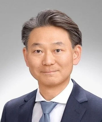 室谷 健一郎氏