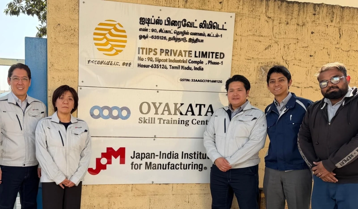 OYAKATA Skill Training Centerの関係者の集合写真